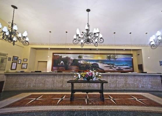 Holiday Inn Club Vacations The Royal Sands All Inclusive 1