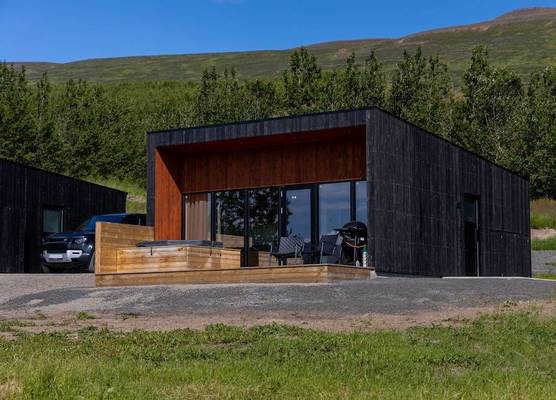 North Mountain View Suites 1