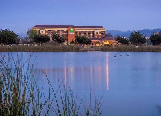 Holiday Inn Express AT MONTEREY BAY by IHG 1