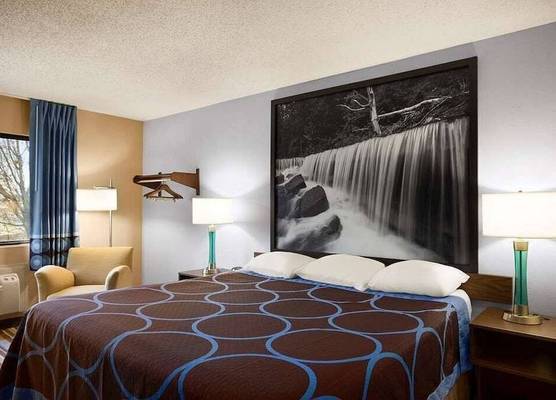 Americas Best Value Inn Pittsburg 1