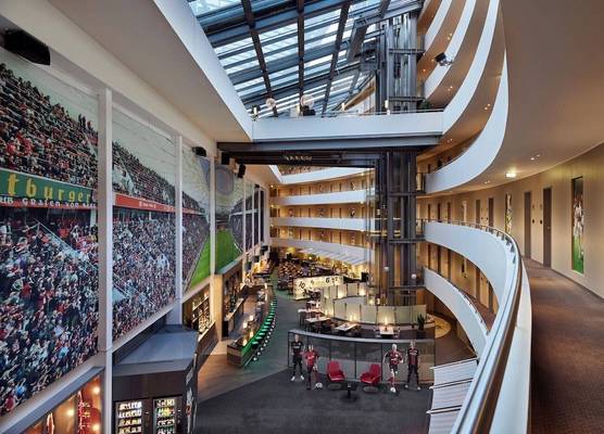 The Curve Hotel BayArena 1