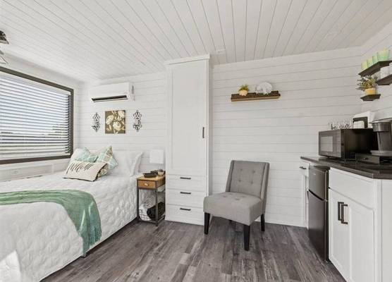 New Wilderness Hideout-Cozy Container Home 1