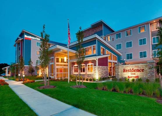 Residence Inn by Marriott Kingston 1