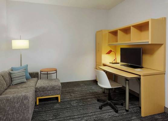TownePlace Suites by Marriott London 1