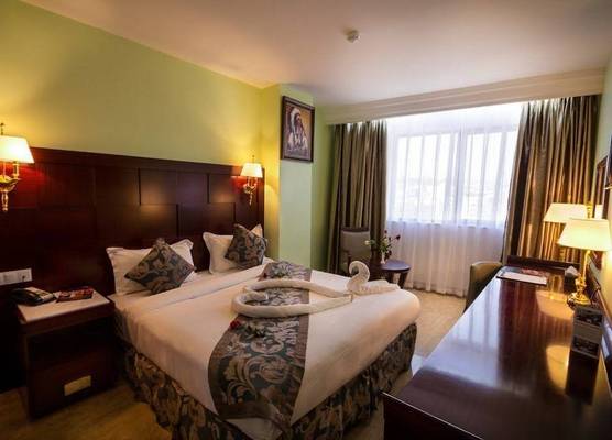 Soltane Hotel - Hussein Day 1