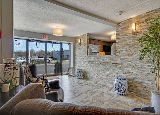 Blue Creek Inn 1