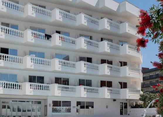 Hotel Bernat II 4*Sup 1