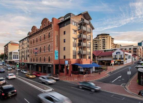Central Brunswick Apartment Hotel 1