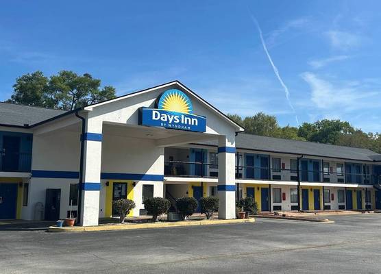 Days Inn by Wyndham Royston 1
