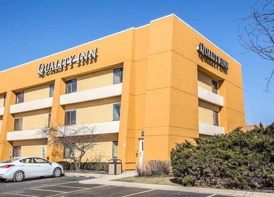Quality Inn Elgin I-90 1