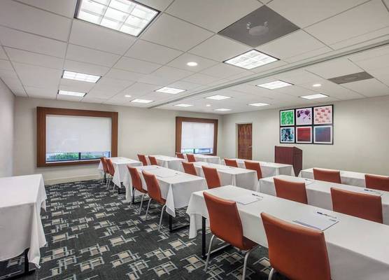 Holiday Inn Express & Suites AUGUSTA WEST - FORT GORDON by IHG 1