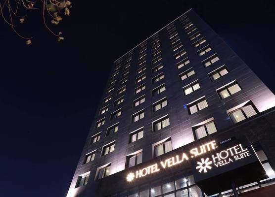 Vella Suite Hotel 1