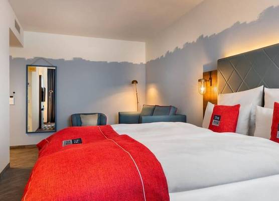 Holiday Inn - the niu, Keg Hamburg Ost by IHG 1