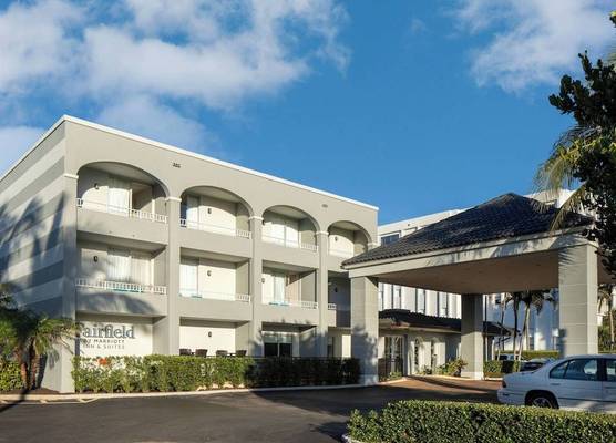 Fairfield Inn and Suites by Marriott Palm Beach 1
