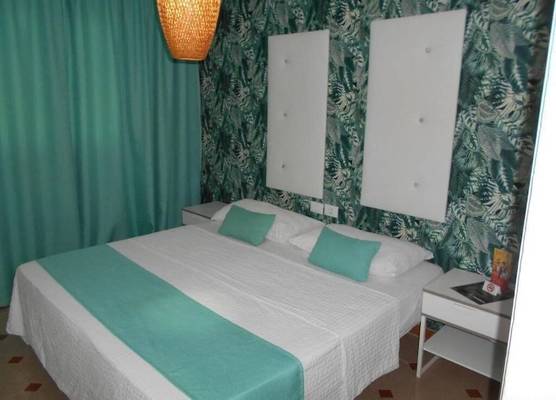 Beach Boys Resort Men Only solo hombres 1