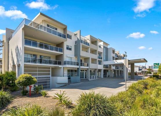 Quality Suites Pioneer Sands 1