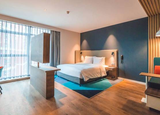 Holiday Inn Express Pengzhou Downtown by IHG 1
