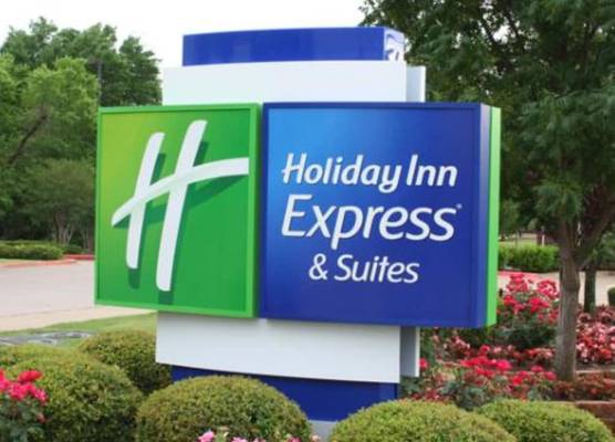 Holiday Inn Express & Suites MOBILE – I-65 by IHG 1