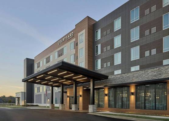 Courtyard by Marriott Madison 1