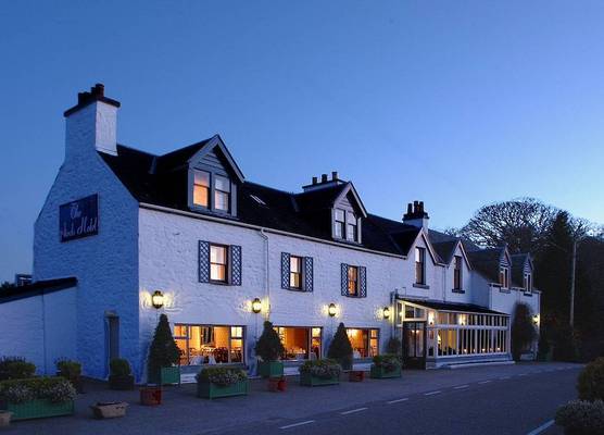 The Airds Hotel and Restaurant 1