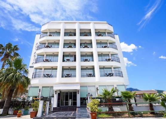 Aurasia Sea Side Hotel 1