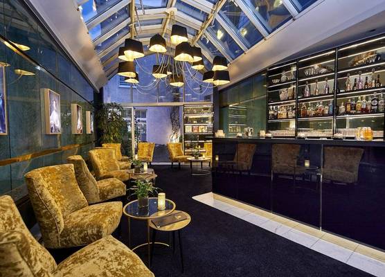 Das Carls Hotel 1