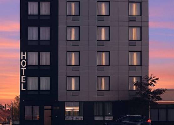 Bkway Hotel Brooklyn 1