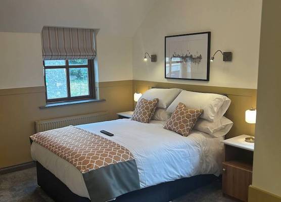 Dalys Inn 1