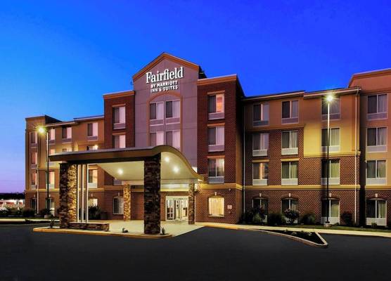 Fairfield Inn & Suites by Marriott Dover 1