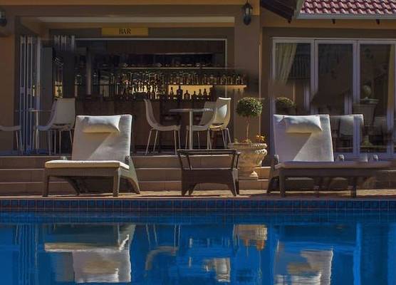 Lakeview Boutique Hotel & Conference Center 1