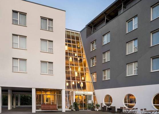Vienna House Easy by Wyndham Landsberg 1