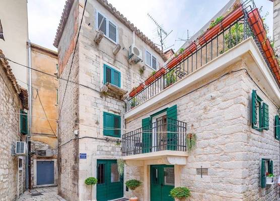 Apartments & Rooms Dujam 1