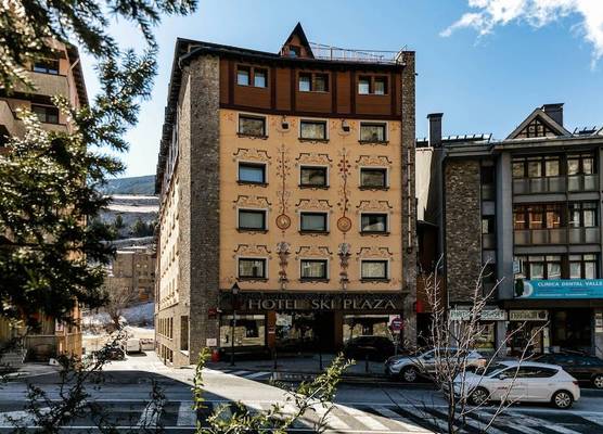 Ski Plaza Hotel & Wellness 1