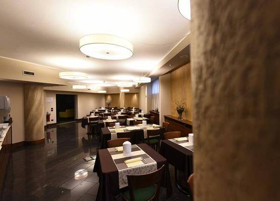 BB Hotels Smarthotel Re Milano Nord 1