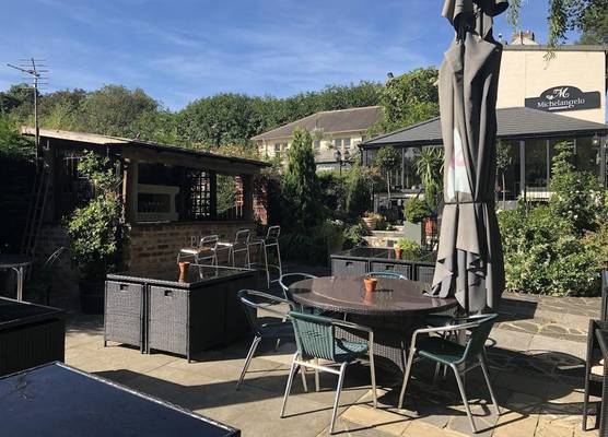 Michelangelos - Rooms, Restaurant & Bar 1