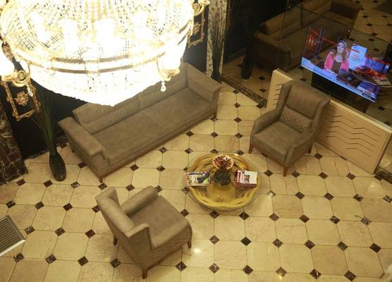 Pelican House Hotel 1