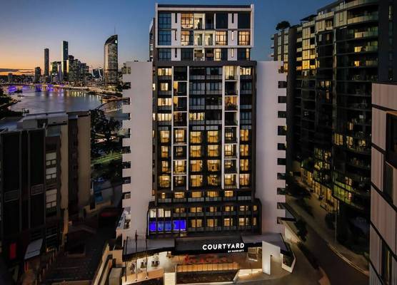 Courtyard by Marriott Brisbane South Bank 1