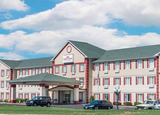 Hawthorn Extended Stay by Wyndham Seville 1