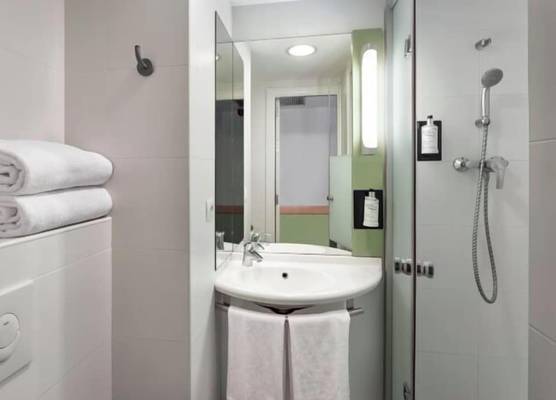 B&B HOTEL Zaragoza Plaza Mozart 1