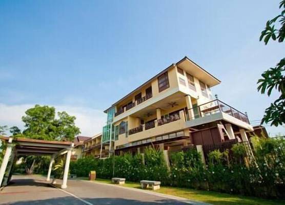 Suphan Lake Hometel 1