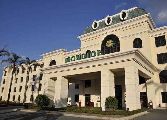 Peermont Mondior at Emperors Palace 1