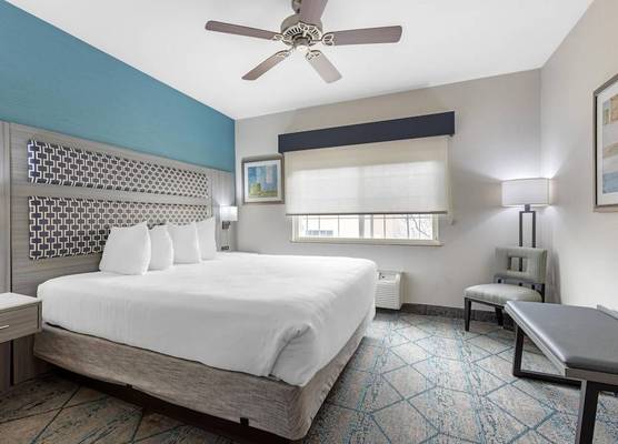 Best Western Plus Wasco Inn & Suites 1