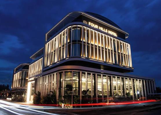 Four Hills Hotel 1