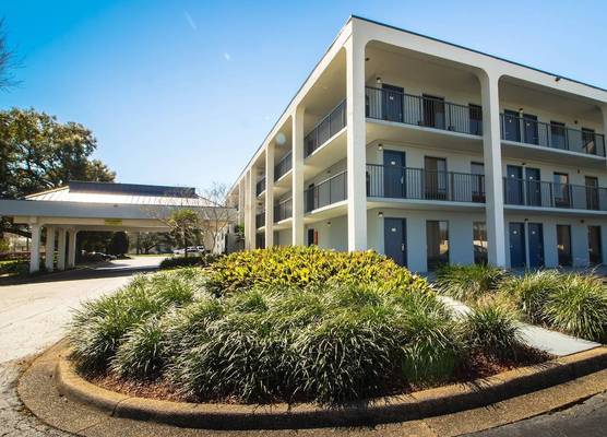 Sweet Dream Inn - University Park 1