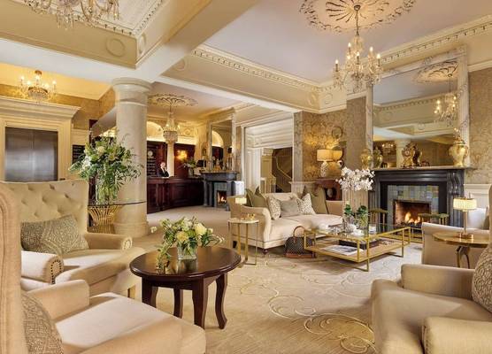 Buswells Hotel 1