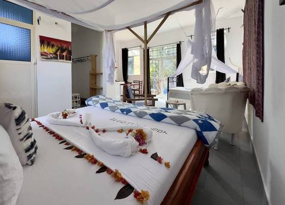 Zanzibar Lodge 1