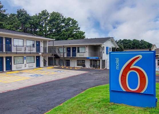 Motel 6-Longview, TX 1