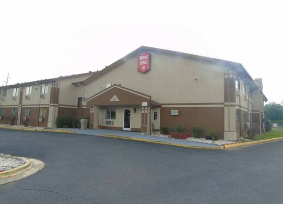 Americas Express Inn 1