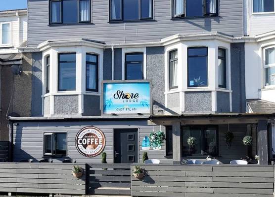 OYO Shore Surf Lodge 1