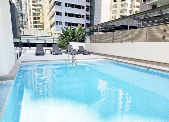 Oaks Brisbane on Charlotte Suites 1